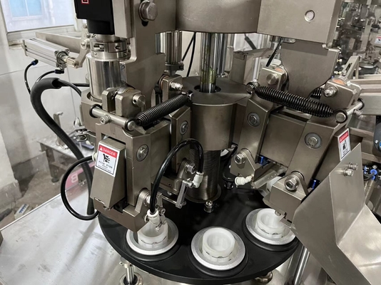 Relleno suave automático y máquina de aislamiento, máquina de aislamiento del relleno del tubo de crema dental, máquina de rellenar del tubo del mejor precio de la crema
