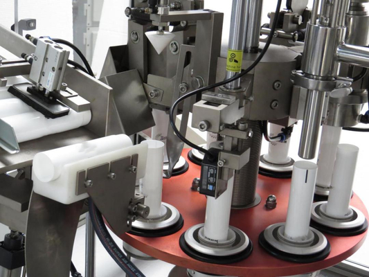 Loción automática de aluminio blando Fabrica de máquinas de llenado y sellado de tubos