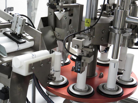Exhibición de aluminio de la crema dental de TubeFilling de la máquina plástica 40pcs/Min LCD del lacre