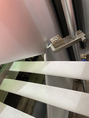 La preparación automática médica de alta velocidad de la esponja de algodón del alcohol rellena el empaquetado haciendo la máquina