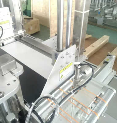 El fabricante Price Hot Sale hace frente a la máquina plegable del equipo de producción de la máscara facial de la hoja