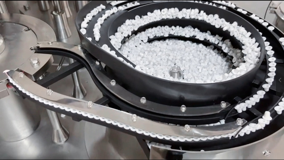 Máquina de llenado y tapado de jeringa precargada de alta precisión