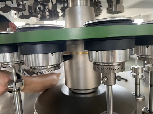 Cosmética pasta crema pegamento de plástico de aluminio suave cola de tubo pequeño pistón de alta velocidad de llenado y sellamiento de la máquina de embalaje