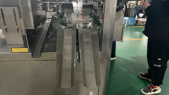 Máquina de llenado de tubos blandos de plástico compuesto y de sellado de calefacción interna con enfriador para crema para manos