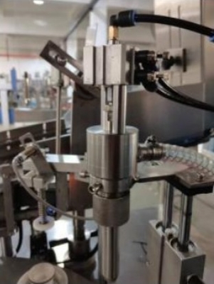 Loción Cosmética Crema Eléctrica Aluminio Plástico Tubos blandos Máquina de llenado y sellado semiautomática