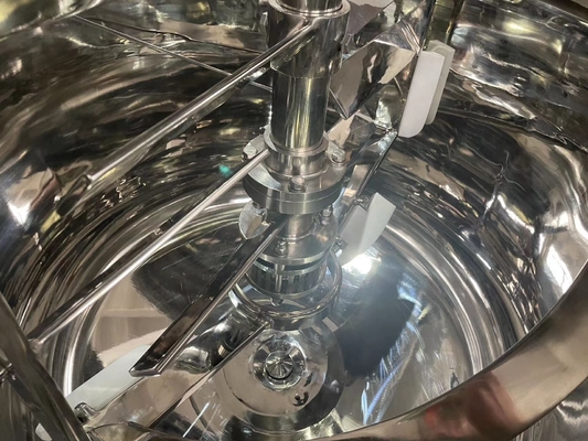 Máquina química para la fabricación de jabón líquido mezclador homogeneizador calefacción cosmética tanque de mezcla de acero inoxidable con doble chaqueta