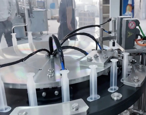 Máquina automática de rellenado de jeringa precargada con gel líquido para rellenar, tapón, etiquetado y inyección