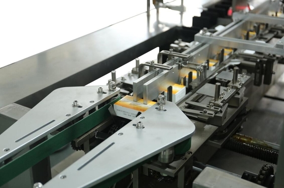 Máquina automática de sellado de cartón plegable Máquina de cartonado Máquina de embalaje de cajas de cartón para línea de producción