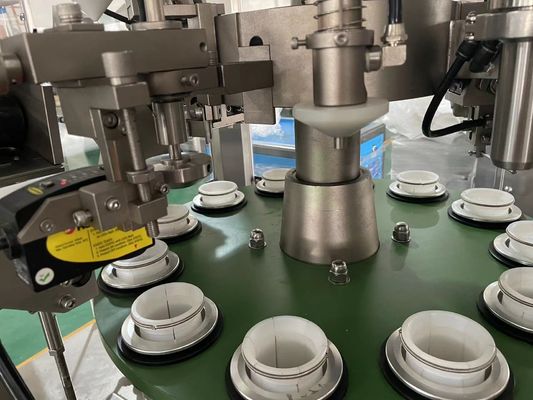 Máquina automática de llenado y sellado de tubos de aluminio
