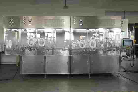Máquina de llenado de jeringa precargada RTU automatizada de alta velocidad para la fabricación de medicamentos estériles