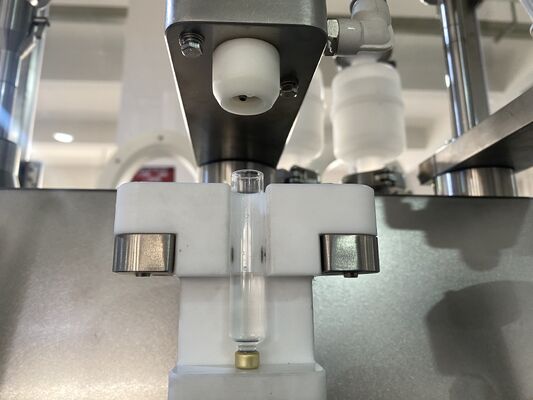 Máquina de llenado y tapado de jeringas precargadas de escritorio a precio de fábrica