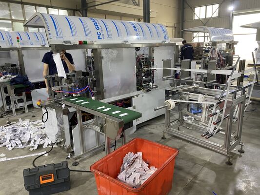 Máquina de embalaje de limpieza húmeda de alta velocidad con una sola bolsa de cuatro lados de sellado de alcohol