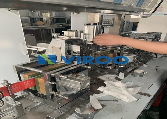 Cuatro trapos mojados médicos plegables de la empaquetadora del tejido mojado lateral
