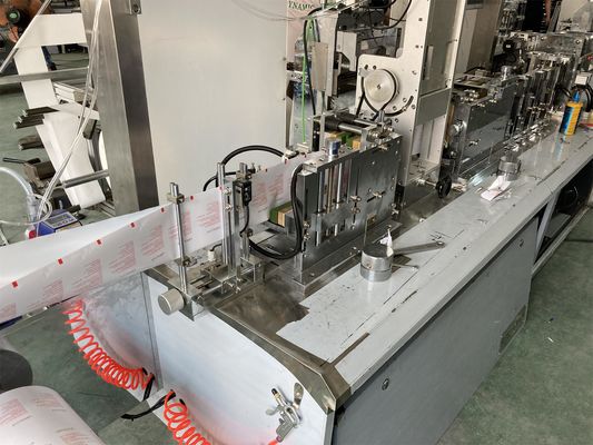 Trapos mojados del cojín del alcohol que hacen aspecto del artículo del panel táctil del PLC de la máquina